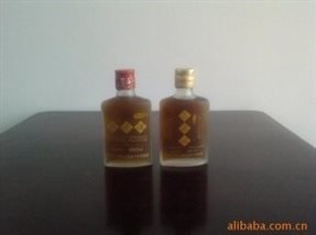 供应本厂生产传统产品药香酒香协调的三百门牌长春酒 饶平广太保健制品厂-食品商务-糖酒快讯