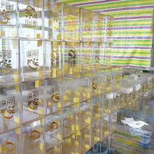  深圳市众鑫有机玻璃工艺制品厂 主营 有机玻璃制品 酒水牌