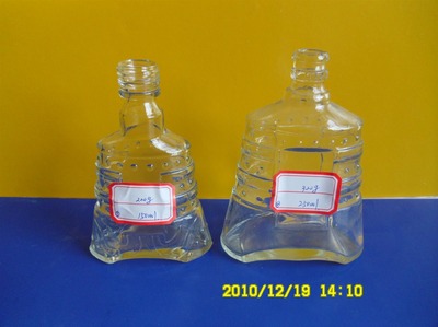 江苏大运发玻璃制品生产各种玻璃瓶。高白料保健酒 瓶图片,江苏大运发玻璃制品生产各种玻璃瓶。高白料保健酒 瓶图片大全,徐州大运发玻璃制品市场部-6-
